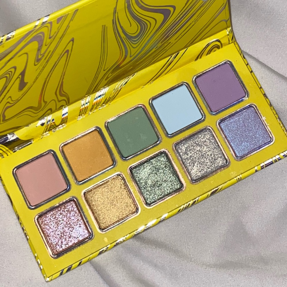 Kylie Cosmetics ‘Calm Before the Storm’ Palette